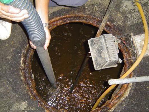 上甘岭隔油池清理